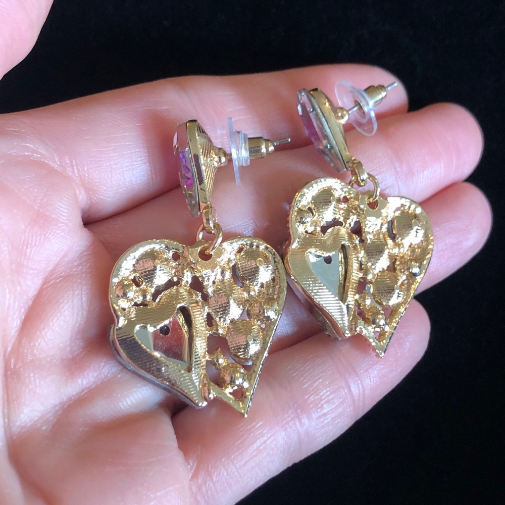 Jewelry - Elegant Heart-Shaped Faux Purple Gemstone and Gold Tone Earrings - Picture 5 of 7